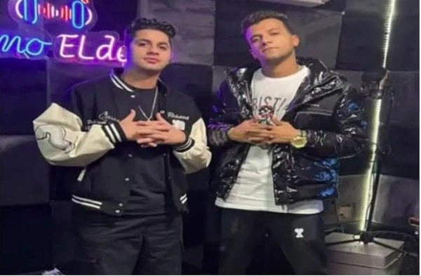 عنبة ل عصام صاصا: ياه على الدنيا.. الناس نسيت إنك فرحتهم وباعوك من أول غلطة تعرف على التالي عنبة ل عصام صاصا: ياه على الدنيا.. الناس نسيت إنك فرحتهم