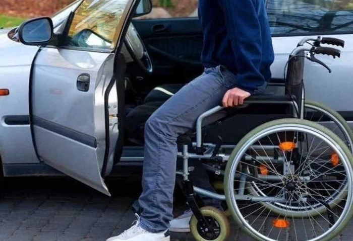 سيارات المعاقين، تعرف على حالات سحب المركبات من المخالفين جهود حكومية مكثفة لمكافحة استغلال سيارات المعاقين تشير إلى أزمة متزايدة تتعلق باستغلال