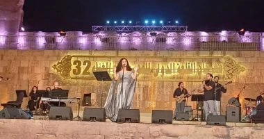 نسمة محجوب تمتع جمهور مهرجان القلعة بأغانيها وتغنى لفيروز تعرف على التالي نسمة محجوب تمتع جمهور مهرجان القلعة بأغانيها وتغنى لفيروز، تألقت المطربة