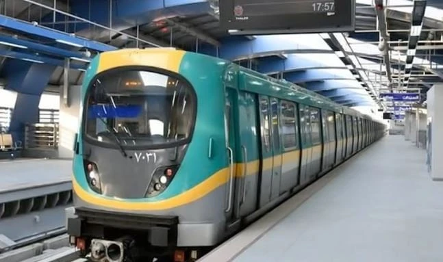 الخط الثالث للمترو يعلن تقليل وقت الانتظار بين القطارات خلال أوقات الذروةأعلنت شركة آر إيه تي بي ديف للنقل كايرو، المسؤولة عن إدارة وتشغيل الخط