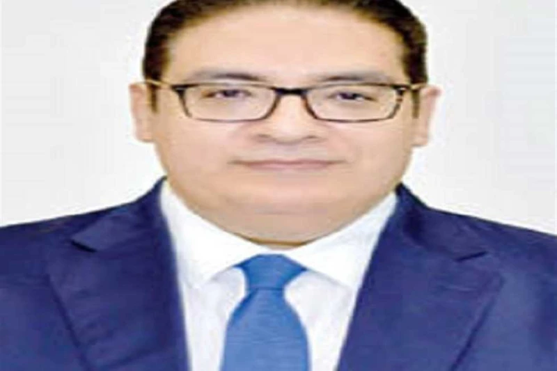 رئيس جامعة القاهرة يوافق على تعيين 294 طبيبا مقيما للعمل بمستشفيات الجامعة وافق الدكتور محمد سامي عبدالصادق رئيس جامعة القاهرة اليوم الأحد، على تعيين