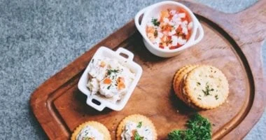 أخطاء شائعة في وجبة العشاء تسبب ارتفاع مستويات الكولسترول بالدم.. تجنبها صحة وطب شاهد المقال التالي من صحافة مصر عن أخطاء شائعة في وجبة العشاء تسبب