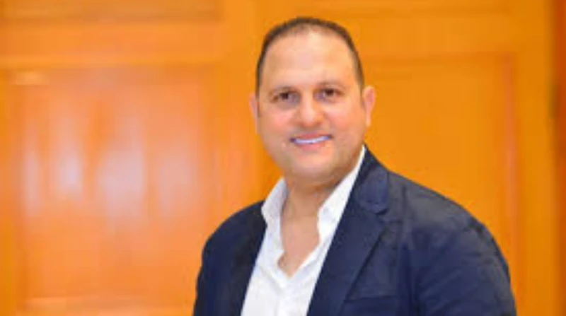 200 مليون.. عماد زيادة يثير الجدل بأغلى سيارة في مصر تداول رواد مواقع التواصل الاجتماعي صورة للفنان عماد زيادة أثناء تواجدها بمراسي بالساحل الشمالي،