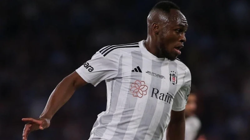 -موليكا يفكر في عرض الخلود .. اخبار رياضية، موليكا يفكر في عرض الخلود،كشفت مصادر إعلامية، أن الكونغولي جاكسون موليكا الذي تلقى عرض من الخلود لاستعارته لمدة عام مع خيار الشراء .،عبر