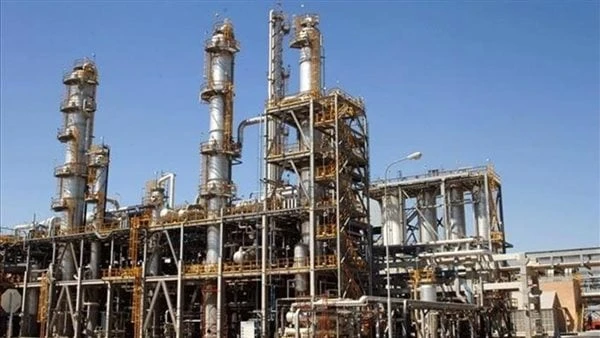 رجال أعمال يؤكدون ضم المصانع العشوائية للاقتصاد الرسمى يقضى على البيروقراطية وتحسين الاقتصاد.. وضرورة إنشاء قاعدة بيانات لحصرهارجال أعمال يؤكدون ضم المصانع العشوائية للاقتصاد الرسم