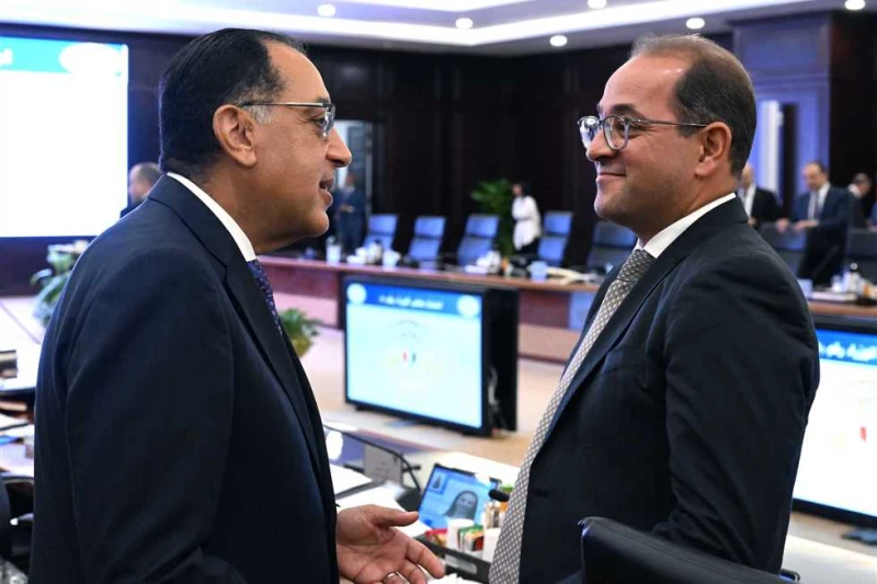 مدبولي: نستهدف إنشاء 200 ألف غرفة فندقية لجذب 30 مليون سائح خلال 5 سنوات قال الدكتور مصطفى مدبولي، رئيس مجلس الوزراء، إن الدولة تسعى إلى إتاحة مساحات كبيرة من الأراضي لتعزيز الاستث