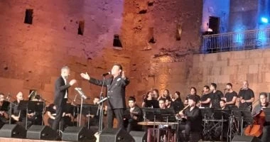 هانى شاكر يفتتح حفله فى مهرجان القلعة بأغنية بحبك يا غالى تعرف على التالي هانى شاكر يفتتح حفله فى مهرجان القلعة بأغنية بحبك يا غالى، بدأ النجم هاني