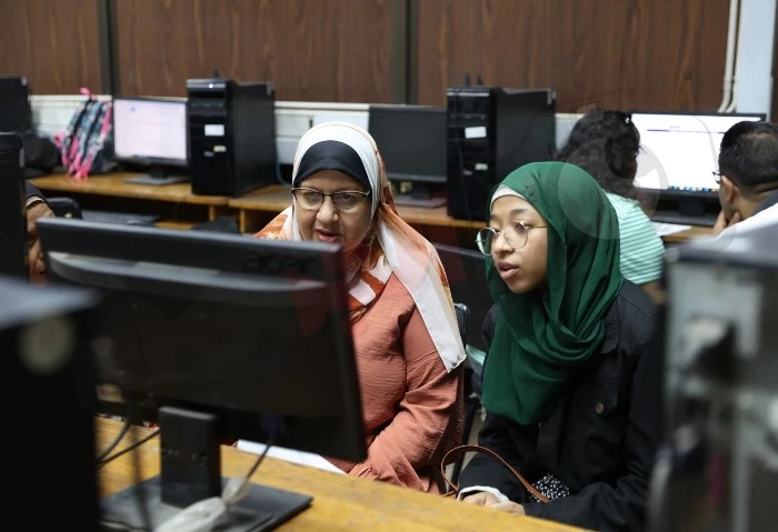 طالب لافاق عربية: مكاتب التنسيق توفر مرشدين لمساعدة الطلاب في تسجيل الرغبات أشاد الطالب عبدالله جابر، بتجربة إتاحة موقع التنسيق الإلكتروني لتسجيل