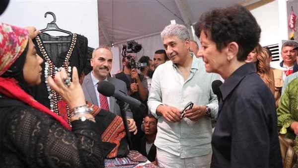 وزير السياحة بصحبة 13 سفيرا يتفقدون معرض المشروع القومي لتنمية الأسرة بالعلمينتفقد شريف فتحي، وزير السياحة والآثار، بصحبة ١٣ سفيرا ومسئولا أجنبيا