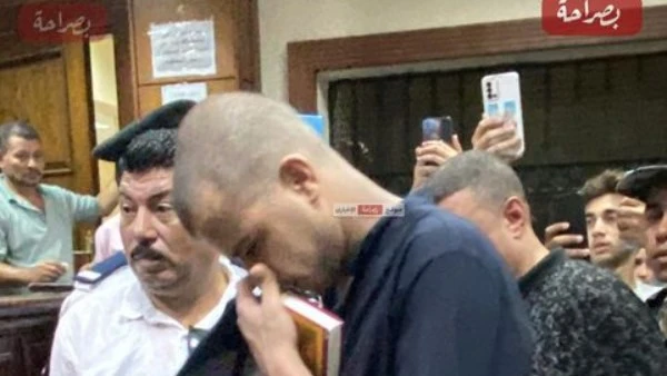 قولتلهم متبعتوش التوكيل لحد.. أقوال عصام صاصا أمام المحكمة في تهمة التزوير أنكر الفنان عصام صاصا الاتهامات الموجهة إلية بتزوير مستند رسمي وهو توكيل