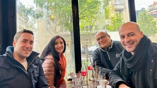 أميرة سليم وجورج ونيس يقدمان رؤية جديدة ل تعرف على التالي أميرة سليم وجورج ونيس يقدمان رؤية جديدة ل ، في محاولة لإعادة الشمل مرة اخري بعد العديد من الأعمال الفنية التي جمعت بين الس