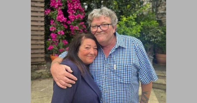 بعد أن تخلت عنه والدته.. رجل يلتقي بأخته لأول مرة في عمر ال63 عاما لايف ستايل شاهد المقال التالي من صحافة البحرين عن بعد أن تخلت عنه والدته رجل يلتقي