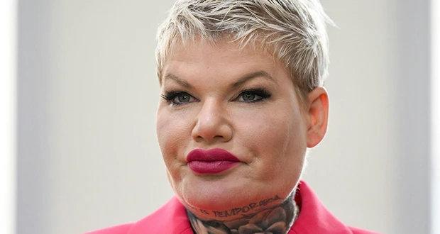 محكمة تغرم مغنية بوب ألمانية بسبب أداء التحية النازية تعرف على التالي محكمة تغرم مغنية بوب ألمانية بسبب أداء التحية النازية، متابعة بتجرد أدانت محكمة اليوم الجمعة مغنية البوب الألم