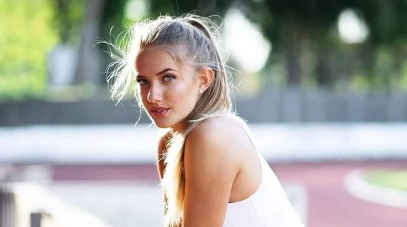 أنوثة طاغية.. ما لا تعرفه عن ملكة جمال أولمبياد باريس (صور) جذب جمال العداءة الألمانية أليسا شميدت الأنظار إليها، عبر مواقع التواصل الاجتماعي، عقب