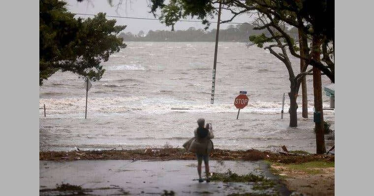 إعصار ديبي يواصل تأثيره المدمر على شمال شرق الولايات المتحدة لايف ستايل شاهد المقال التالي من صحافة البحرين عن إعصار ديبي يواصل تأثيره المدمر على شمال شرق الولايات المتحدة، يستمر إ
