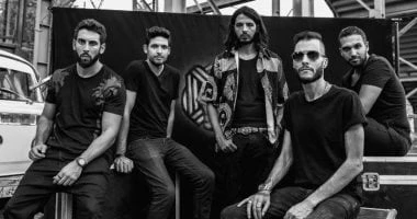 كونوا على الموعد الليلة.. كايروكى وتوليت على شاطئ العلمين الجديدة فيديو تعرف على التالي كونوا على ال موعد الليلة.. كايروكى وتوليت على شاطئ العلمين الجديدة فيديو، ليلة حماسية ومختلف