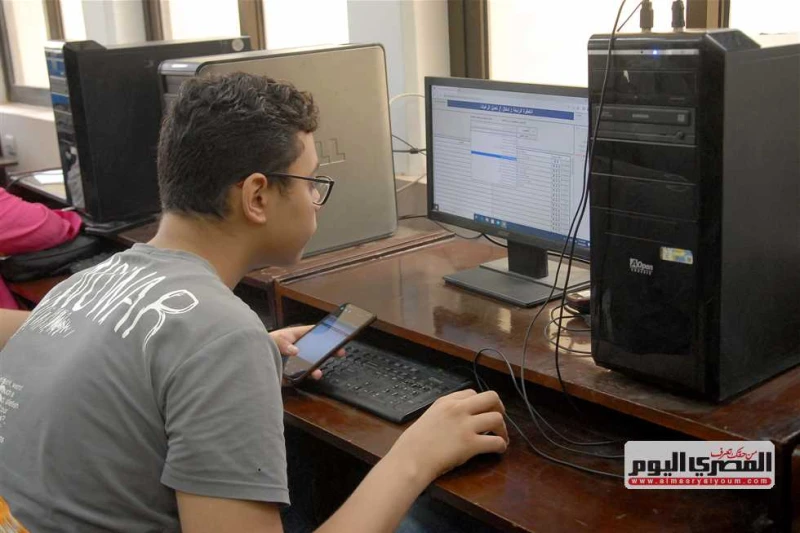 مؤشرات تنسيق المرحلة الثالثة 2024 علمي وأدبي (جميع المحافظات) تنسيق المرحلة الثالثة 2024، ارتفعت معدلات بحث عدد كبير من طلاب الثانوية العامة 2024 حول