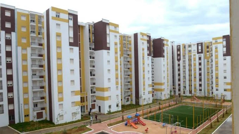 استعلم رابط أسماء المقبولين في سكنات عدل 3 الجزائر المرحلة الأولى بالخطوات عبر وزارة السكن والعمرانتهتم الحكومة الجزائرية بتوفير سكن مناسب للمواطنين الذين تنطبق عليهم الشروط المحدد