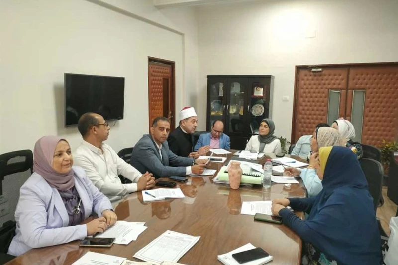 محافظ القليوبية يتابع الاجتماع الأول للمشروع القومي للتنمية البشرية تابع المهندس أيمن عطية محافظ القليوبية والدكتورة إيمان ريان نائب المحافظ، اليوم