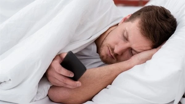 5 حيل لعلاج الأرق واضطرابات النوم بسهولة يعد الأرق من المشكلات الشائعة بين جميع الأعمار ويسبب ضعف المناعة ويعرض الجسم لمشاكل عديدة.ووفقا لما جاء في