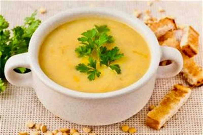 هل العدس يمثل خطورة على صحة المريض المصاب بالسكر؟.. أستاذ باطنة يكشف (فيديو) حذر الدكتور صلاح غزالي حرب، أستاذ الباطنة والسكر بجامعة القاهرة، من تناول المواد السكرية حيث يؤدي إلى ا