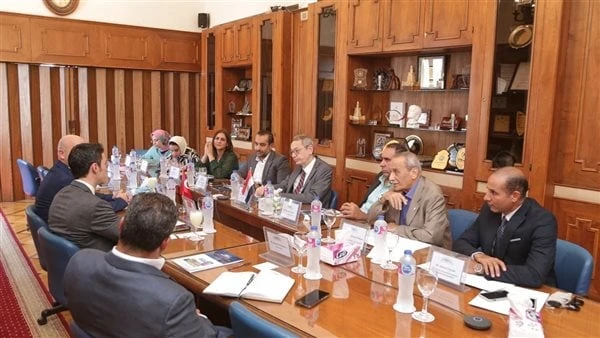 جمعية رجال أعمال إسكندرية تستقبل الملحق التجاري التركي لبحث فرص التعاون المشتركاستقبلت جمعية رجال أعمال إسكندرية، برئاسة محمد هنو، رئيس مجلس إدارة