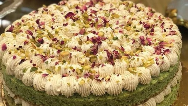 لتغذية أطفالك.. طريقة عمل كيكة الفستق بكريمة الجبنتقدم الشيف سارة الحافظ طريقة عمل كيكة الفستق بكريمة الجبن، وهي وصفة لذيذة ومغذية للأطفال.طريقة عمل