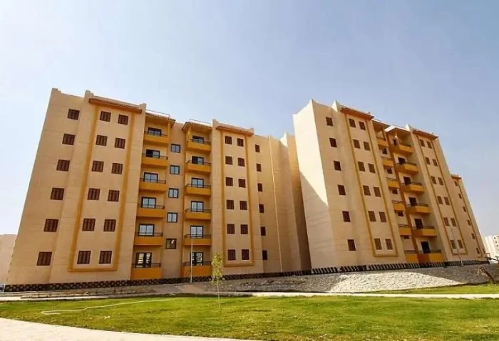 تعرف على شروط التقديم في شقق سكن كل المصريين 2024 تواصل وزارة الإسكان والمرافق والمجتمعات العمرانية الجديدة، استعداها لطرح مشروع سكن كل المصريين 2024