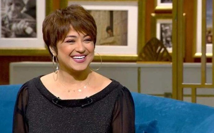 متصلة تهاجم مروة عبد المنعم: انتي واخدة مكاني.. والأخيرة: أنا قعدت هنا بتعبيمروة عبد المنعم.. تصدرت الفنانة مروة عبد المنعم، التريند على محرك البحث