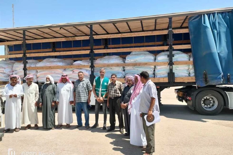 توزيع 44 طن دقيق على المستحقين بمركزي الحسنة ونخل بوسط سيناء وزعت محافظة شمال سيناء بالتنسيق مع مؤسسة مصر الخير، اليوم الثلاثاء، كمية من الدقيق على المستحقين في مركزي الحسنة ونخل ب