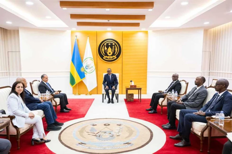 وزير الخارجية يسلم الرئيس الرواندي رسالة خطية من الرئيس السيسي التقى الدكتور بدر عبدالعاطي وزير الخارجية والهجرة والمصريين بالخارج اليوم الإثنين،