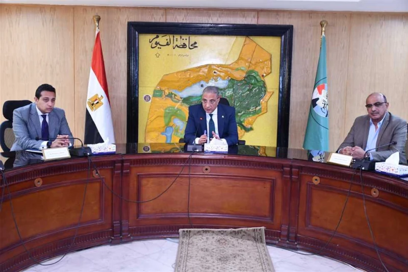 محافظ الفيوم يناقش آليات وخطة عمل المبادرة الرئاسية بداية عقد الدكتور أحمد الأنصاري محافظ الفيوم، اجتماعا تنسيقيا لبحث آليات وخطط عمل المشروع القومي