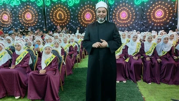 علماء الأزهر يكرمون حفظة القرآن الكريم بمسجد الحصري.. صوركرم مسجد الحصري، حفظة القرآن الكريم، برئاسة الحاجة ياسمين الحصري، وبمشاركة وفد من علماء