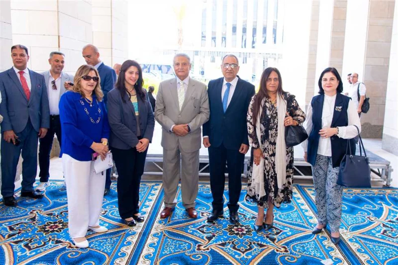 مكتبات مصر العامة تشارك في ملتقى العاصمة لفنون الطفل شاركت منظومة مكتبات مصر العامة، برئاسة السفير عبدالرؤوف الريدي، في ملتقى العاصمة لفنون الطفل،