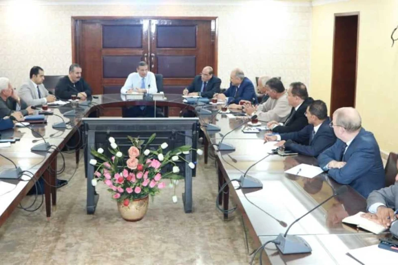 وزير الزراعة عن التعاونيات: غيابها له تأثير سلبي على المزارعين التقى علاء فاروق، وزير الزراعة واستصلاح الأراضي، بقيادات التعاونيات الزراعية، بحضور