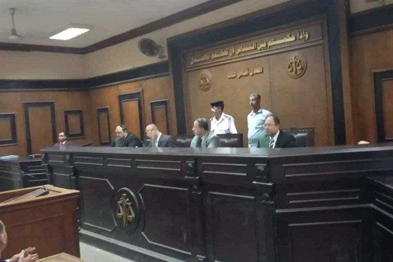 قتلوه ووضعوه أمام منزل خالته.. تأجيل محاكمة 8 متهمين بقتل شخص في الخانكة للنطق بالحكم أجلت محكمة جنايات بنها الدائرة الثانية قضية محاكمة 8 أشخاص