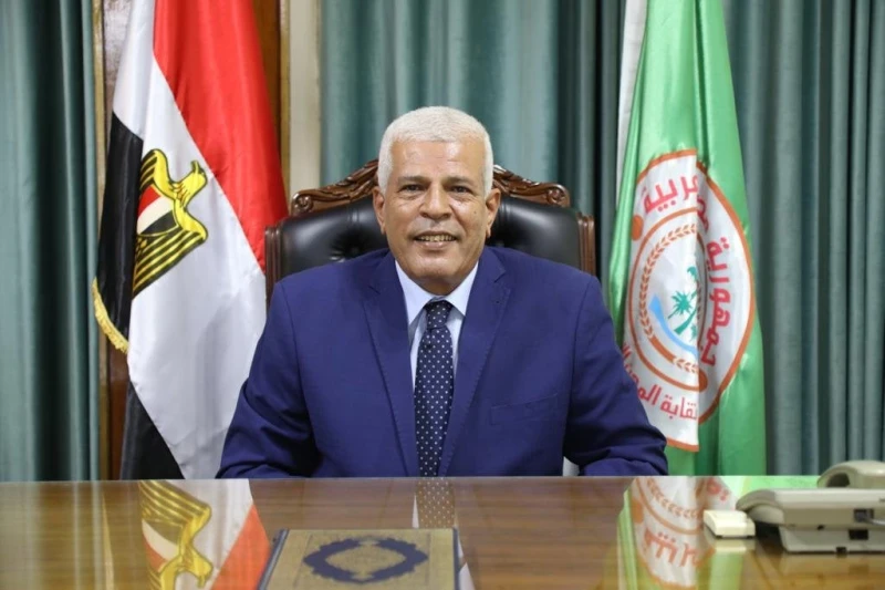 نقيب الزراعيين: الدولة تسعى إلى تحقيق الأمن الغذائي وتحسين الوضع الاقتصادي في الريفأكد نقيب الزراعيين المصريين والأمين العام لاتحاد المهندسين