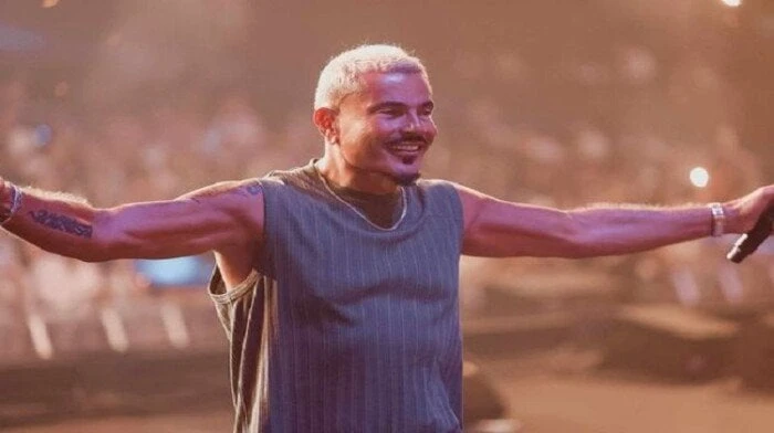 24 أكتوبر.. تفاصيل حفل عمرو دياب في أرينا الكويت (فيديو)يستعد الفنان عمرو دياب، لإحياء حفل غنائي في أرينا الكويت، ومن المنتظر أن يقدم خلاله باقة من