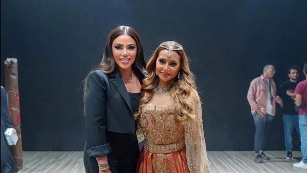 بعد نجاحها في مصر والسعودية.. منتجة مسرحية السندباد توجه رسالة لفريق العملحرصت آلاء الغزالي منتجة مسرحية السندباد لكريم عبد العزيز على توجيه رسالة شكر إلى فريق عمل المسرحية، عقب نج