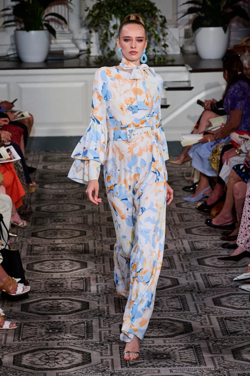 موديلات جمبسوت كاجوال للمعلمات.. تألقي بأناقة عملية في يومك الدراسي ، موديلات جمبسوت كاجوال للمعلمات تألقي بأناقة عملية في يومك الدراسي،يعد الجمبسوت