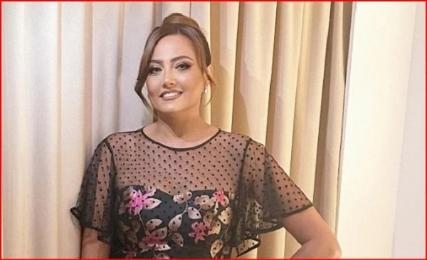 بشرى تثير إعجاب الجمهور بصور من شهر العسلخطفت الفنانة بشرى، الأنظار في أحدث ظهور لها، وذلك بعد مشاركتها صور أثناء قضائها شهر العسل.ونشرت بشرى عبر