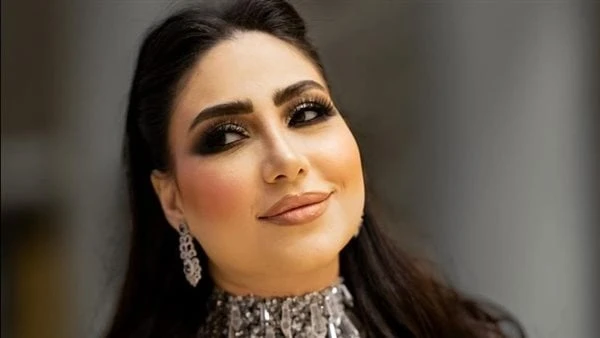 التايجر.. بوسي تثير إعجاب جمهورها بإطلالة لافتةنشرت الفنانة بوسي، صورا جديدة عبر حسابها الشخصي على موقع التواصل الاجتماعي للصور والفيديوهات