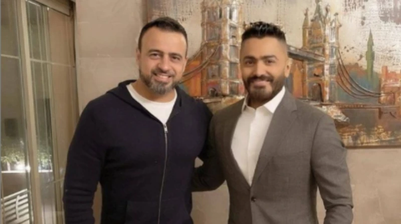 تامر حسني ينعى والدة الداعية مصطفى حسني نعى الفنان تامر حسني، والدة الداعية الإسلامي مصطفى حسني، التي رحلت عن عالمنا، مساء أمس الثلاثاء.مواساة وشارك