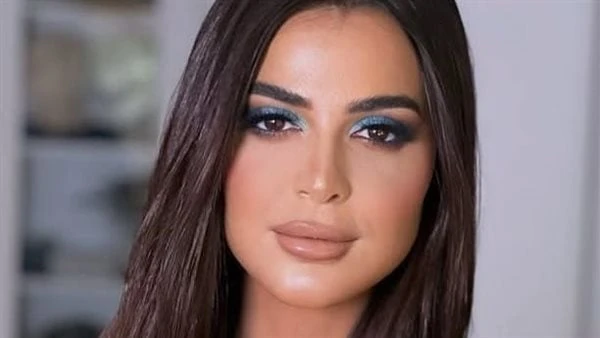 ب توب أبيض مكشوف البطن.. رانيا منصور تخطف الأنظار بجمالها عبر إنستجرامشاهد شاركت الفنانة رانيا منصور، متابعيها بصور جديدة لها عبر خاصية ستوري من خلال