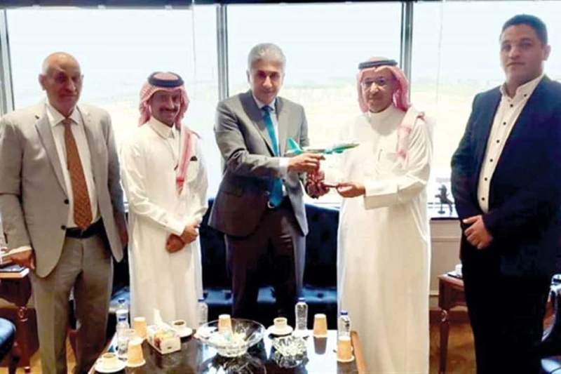 الطيران: ننتهج سياسة السموات المفتوحة لتشجيع السياحة أكد شريف فتحى، وزير السياحة والآثار، أن مصر تنتهج سياسة السموات المفتوحة والحريات للتشغيل