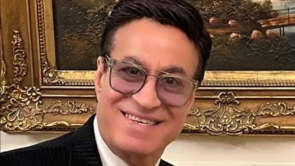 حلمي عبد الباقي يدعم محمد فؤاد بعد واقعة طبيب عين شمسدعم المطرب حلمي عبد الباقي، زميله محمد فؤاد مع طبيب داخل مستشفي عين شمس التخصصي.وقال حلمي عبد