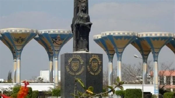 جامعة قناة السويس تنفذ 45 دورة تدريبية صيفية استفاد منها ألفا طالبنفذت جامعة قناة السويس، خلال شهري يوليو وأغسطس، 45 دورة تدريبية صيفية، استفاد منها ألفا طالب من جامعات مختلفة تشمل