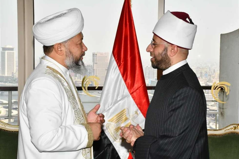 وزير الأوقاف يلتقي مفتي كازاخستان على هامش المؤتمر الدولي للمجلس الأعلى الشؤون الإسلامية استقبل الدكتور أسامة الأزهري، وزير الأوقاف، اليوم السبت،