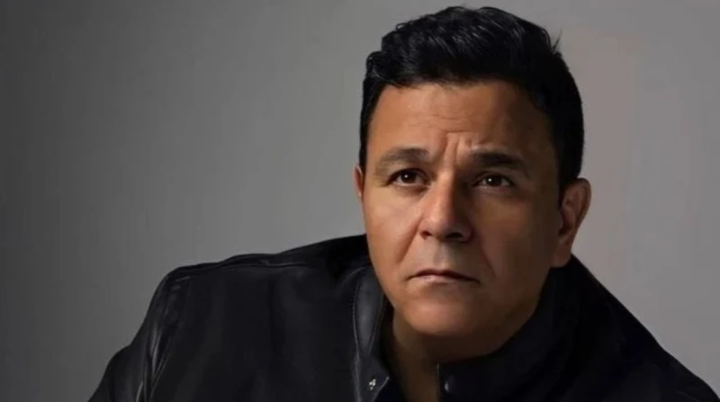 المتحدث باسم الموسيقيين يعتذر لمحمد فؤاد: سامحني يا ابن بلدي قدم المتحدث الرسمي لنقابة المهن الموسيقية، الدكتور محمد عبد الله، اعتذاره للفنان محمد