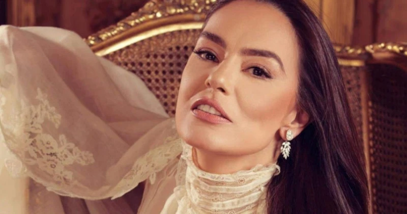 شريهان تلفت الأنظار بجمالها الطبيعي وبإطلالة صيفية كاجوال في أحدث ظهور لها تعرف على التالي شريهان تلفت الأنظار بجمالها الطبيعي وبإطلالة صيفية كاجوال